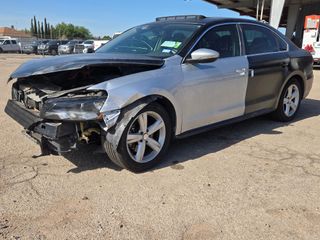 2012 Volkswagen Passat 2.5L SE - Exterior Front Left Corner Image